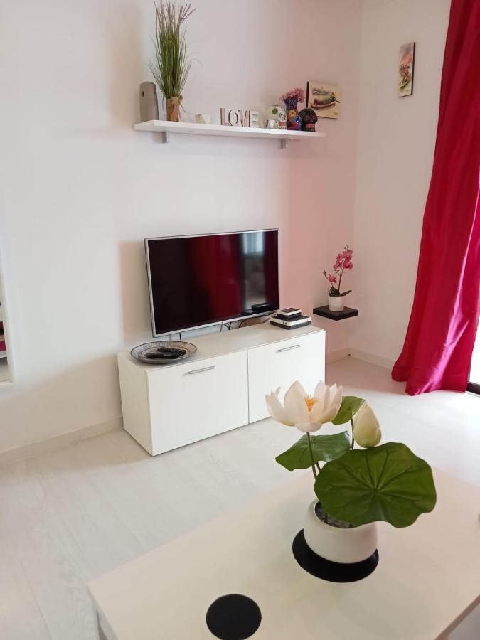 Apartamento En Primera Linea De Mar Tabaiba Dış mekan fotoğraf